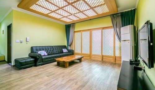 Habitación (Castle-dong 501)
