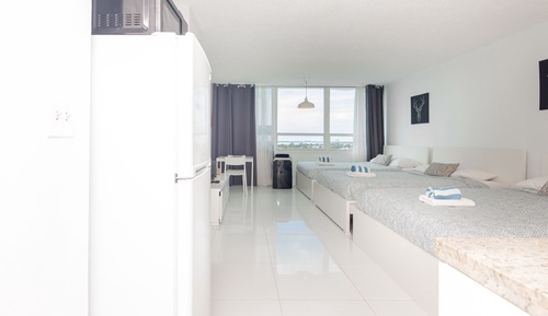 Suite estudio clásica (Apt 821)