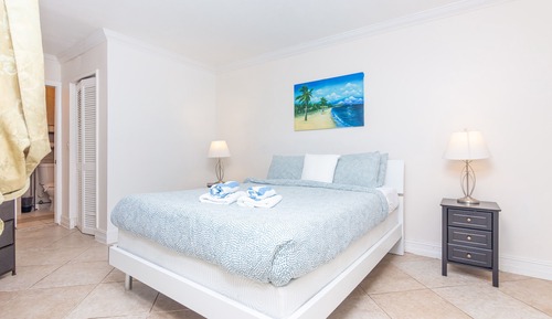 Deluxe Duplex - (Apt BAY15)
