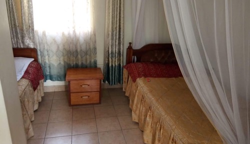 Habitación con 2 camas individuales