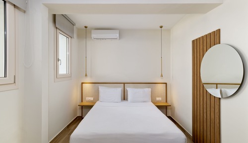 Poolside room Sea View