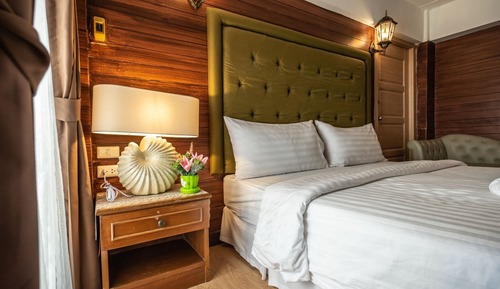 Habitación superior con 1 cama doble o 2 individuales