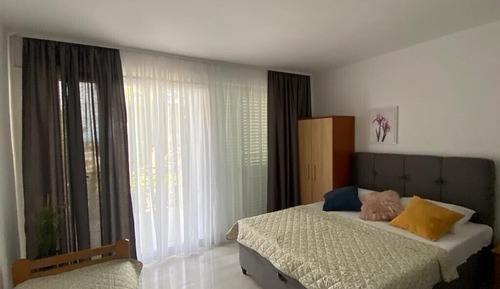 Comfort studio with terrace and sea view A5
