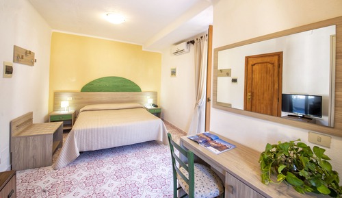Habitación económica con 1 cama doble o 2 individuales