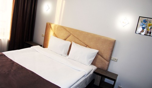 Habitación estándar con 1 cama doble o 2 individuales, no fumadores, frigorífico