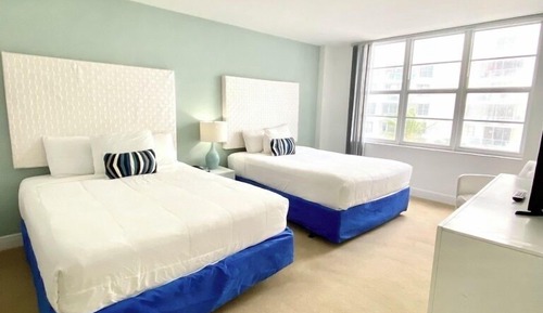Suite familiar, 2 habitaciones, balcón, vistas parciales al mar