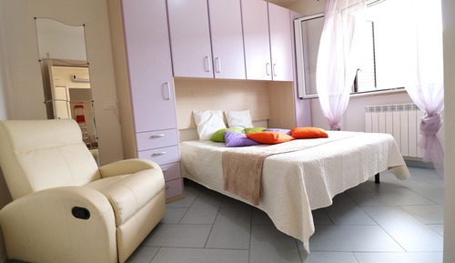 Casa, 2 habitaciones, balcón, vistas a la ciudad