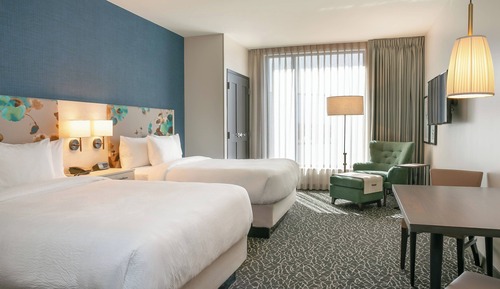 Estudio, 2 camas de matrimonio, no fumadores (Mobility Accessible, Roll-in Shower)