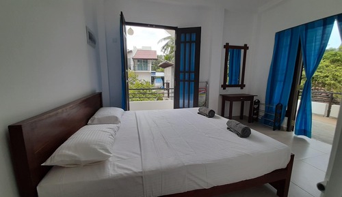 Habitación superior, 1 cama de matrimonio grande, vistas al jardín