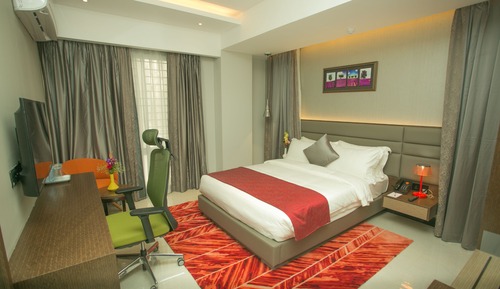 Habitación Premium, 1 cama de matrimonio grande, balcón, vistas a la ciudad
