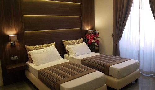 Habitación clásica con 2 camas individuales