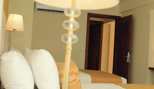 Habitación básica con 2 camas individuales