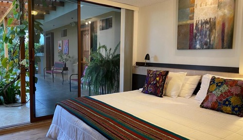 Habitación Deluxe doble, 1 cama de matrimonio grande, vistas al jardín