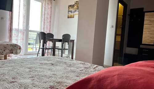 Habitación triple, balcón
