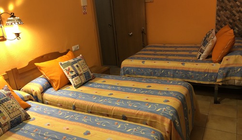 Habitación básica doble, 2 camas individuales