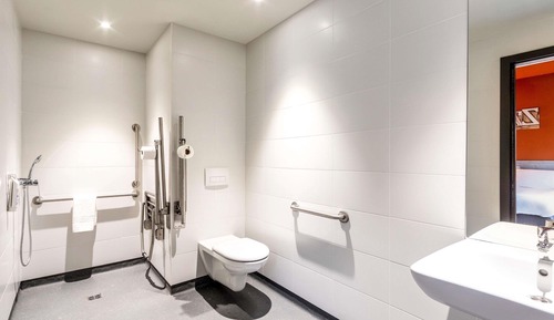 Habitación Twin Adaptada (2 Camas Individuales)