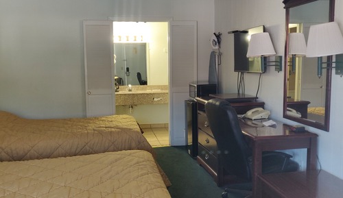 Habitación estándar doble, 2 camas dobles, no fumadores
