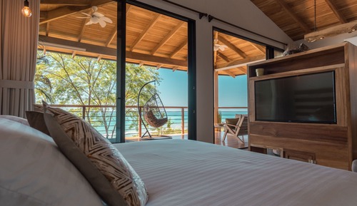 Amethyst Studio Villa with Private Jacuzzi