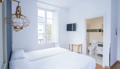 Habitación estándar con 1 cama doble o 2 individuales