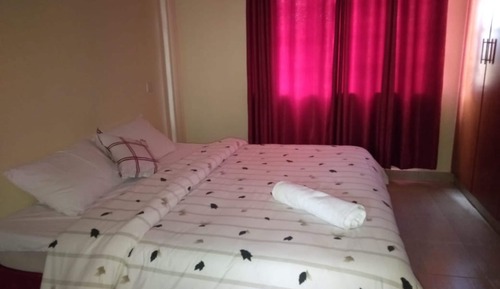 Habitación estándar con 1 cama doble o 2 individuales