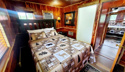 Standard Room, 2 Bedrooms, Non Smoking (302)