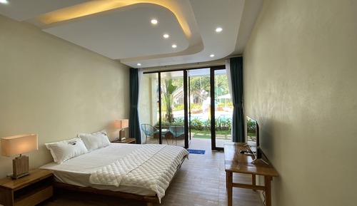 Habitación Deluxe doble, vistas a la piscina