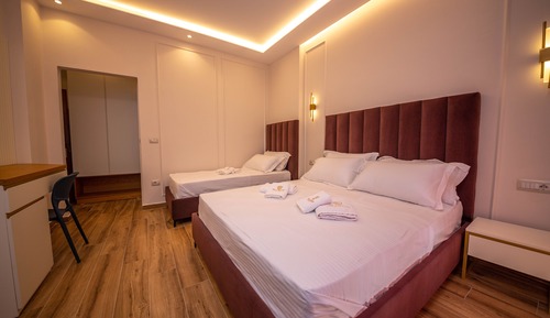 Habitación cuádruple, balcón