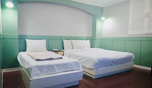 Habitación con 2 camas individuales