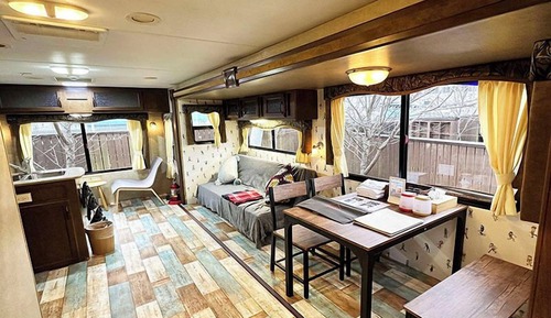 Habitación (Trailer type D)