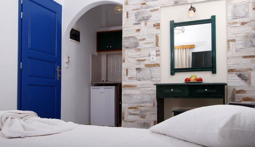 Habitación triple, vistas al mar