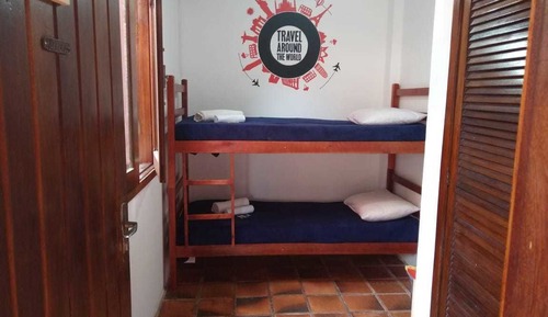 Habitación económica con 2 camas individuales