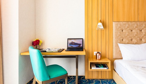 Habitación Confort con 1 cama doble o 2 individuales, vistas a la ciudad