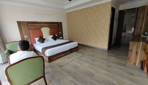 Luxury Deluxe Room