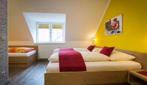 Apartamento familiar, baño privado, vistas al jardín (Terrassenwohnung 1)