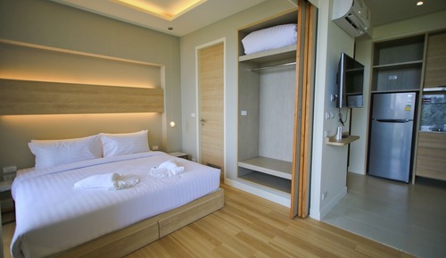 One Bedroom Garden View
