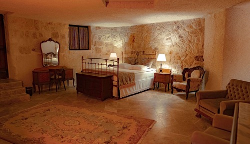 Interior Pool Suite