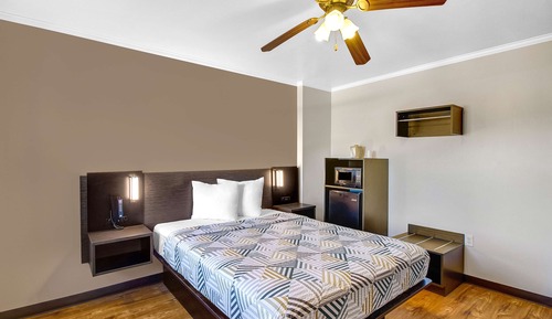 Habitación Deluxe, 1 cama doble, fumadores, frigorífico y microondas