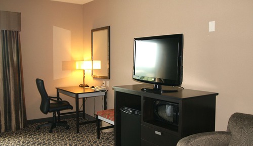 Suite, 2 camas de matrimonio, accesible para personas con discapacidad, bañera (Hearing Accessible)