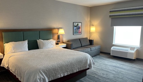 Habitación, 1 cama de matrimonio grande con sofá cama (Hearing Accessible)