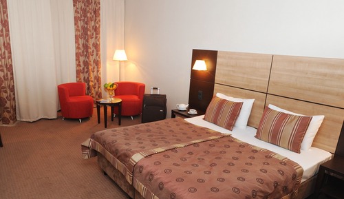 Habitación Confort con 1 cama doble o 2 individuales