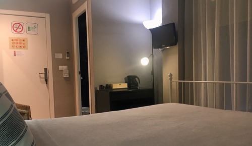 Habitación doble, 1 cama de matrimonio, baño privado
