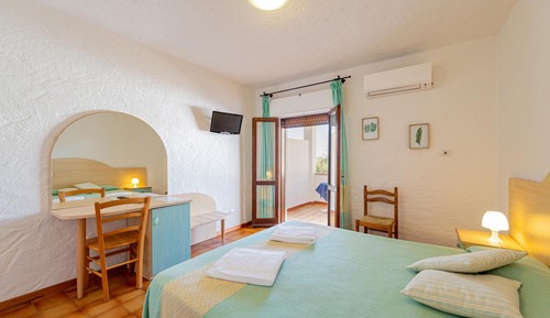 Habitación doble, vistas al jardín