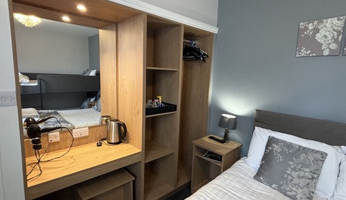 Suite, baño privado (4-2 Adults & 2 Children)