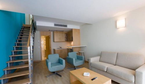Habitación familiar, cocina básica