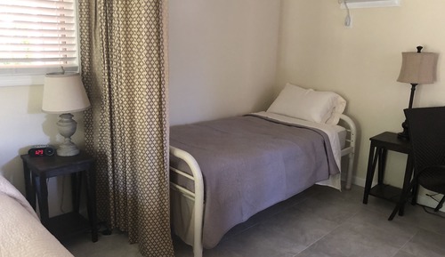 Estudio familiar, 1 habitación, baño privado, vistas al jardín (#4)