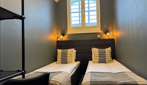 Habitación con 2 camas individuales (Hotel Prison Cell)