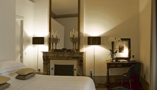 Habitación (Room M)