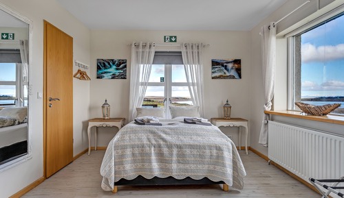Habitación cuádruple, baño privado (for 4 people)