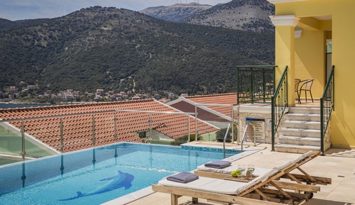 Villa, 2 habitaciones, piscina privada, vistas al mar