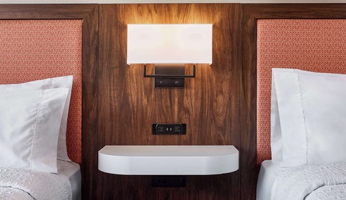 Suite, 2 camas de matrimonio, accesible para personas con discapacidad (Roll-In Shower)